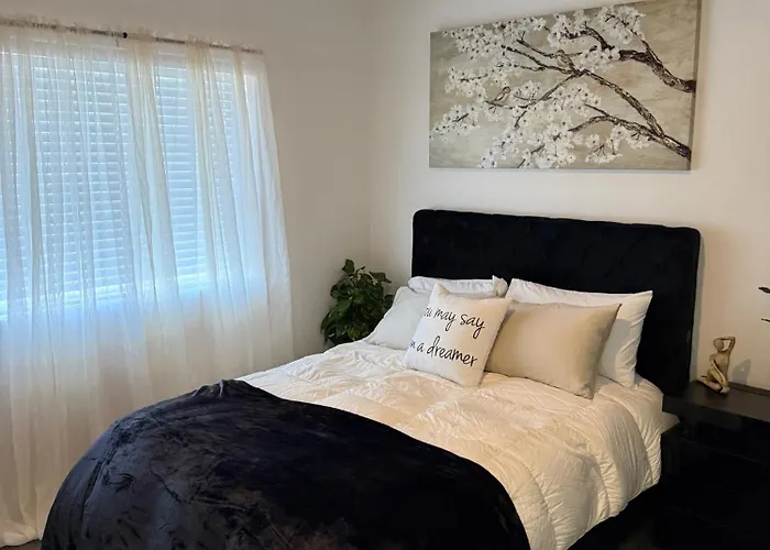 Serenity Bed and breakfast *
